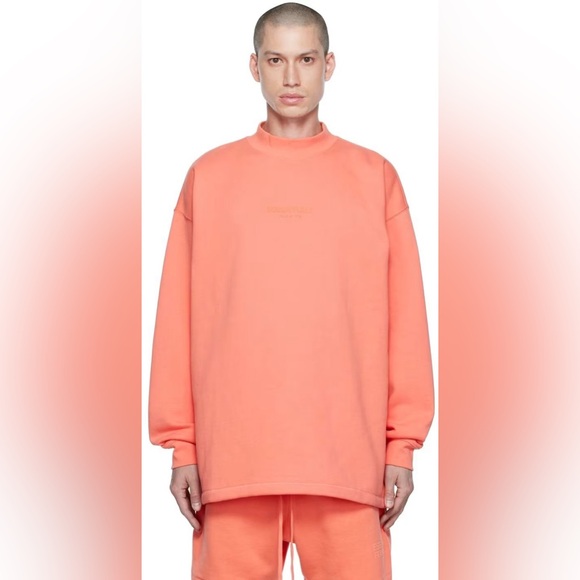 fear of god ESSENTIALS men’s relaxed crewneck sweatshirt coral pink NWT - Picture 4 of 8